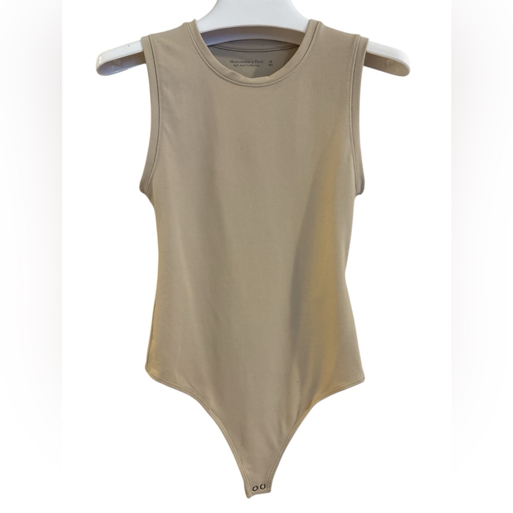 Women’s Abercrombie & Fitch Tan Sleeveless Bodysuit, Size XS
